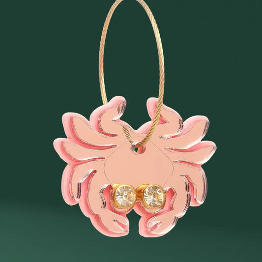 Cynthia the Crab Charm